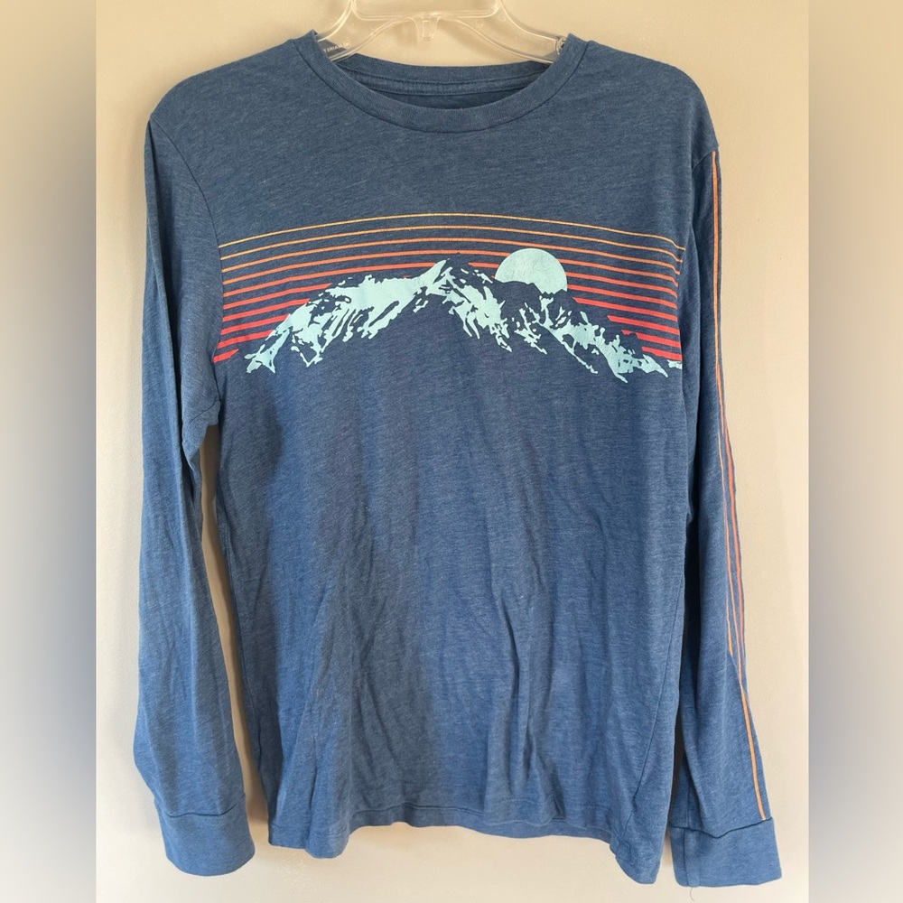 Boys Old Navy Youth Longsleeve Tee
